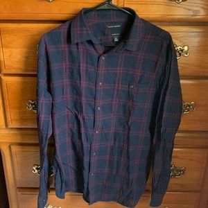 Men’s M Banana Republic Factory Untucked Slim Fit Shirt.